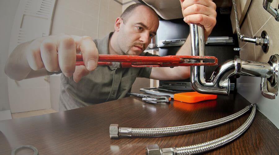 Local expert plumbing services in Fellows, CA